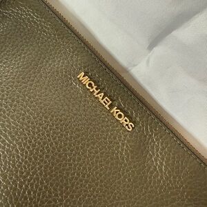 Michael Kors Olive Leather Wristlet